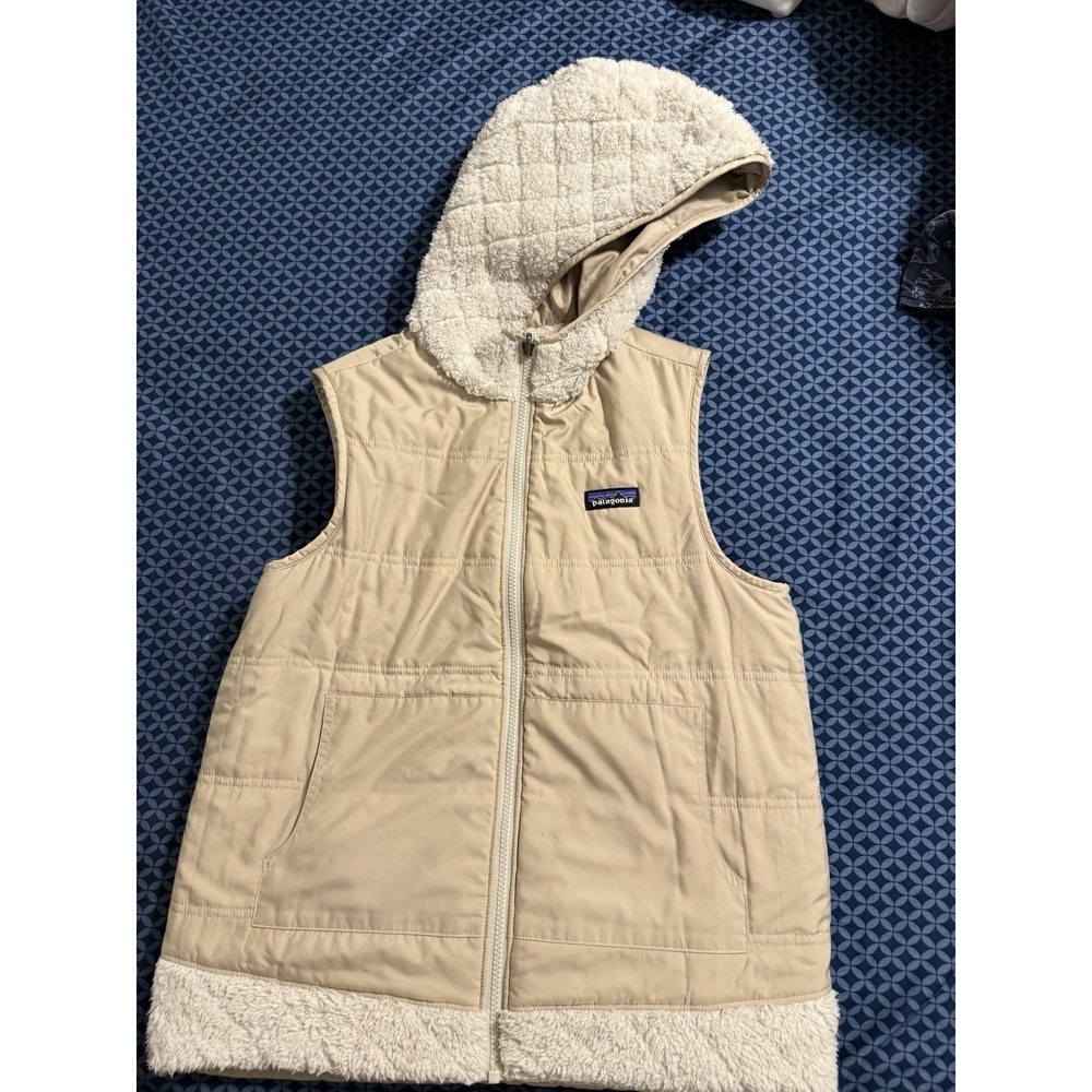Patagonia Women's Reversible Hooded Full Zip Vest Beige Ivory - Picture 3 of 5